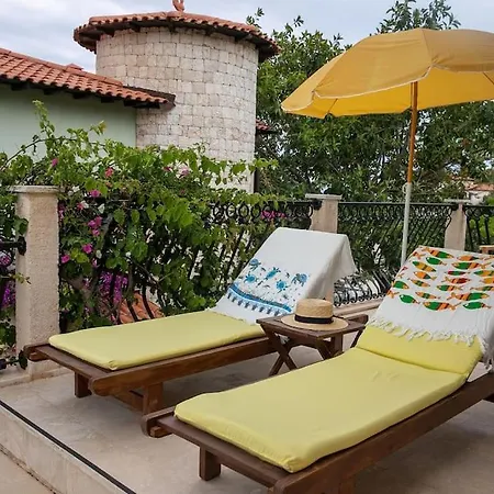 Villa Limon, Cukurbag Peninsula-kas