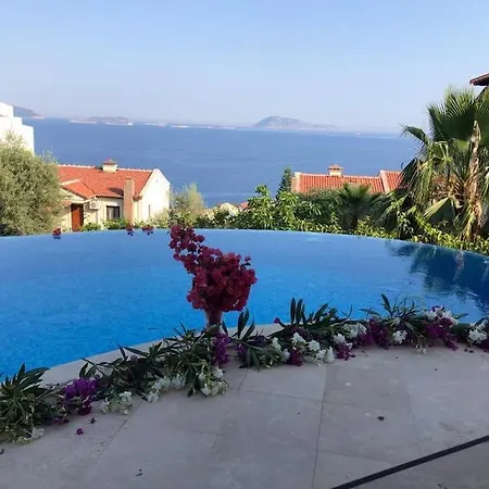 Limon, Cukurbag Peninsula-kas Villa