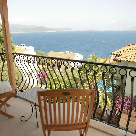 Limon, Cukurbag Peninsula-kas Villa *